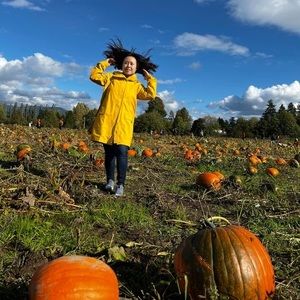 Meet your Posher, Elise